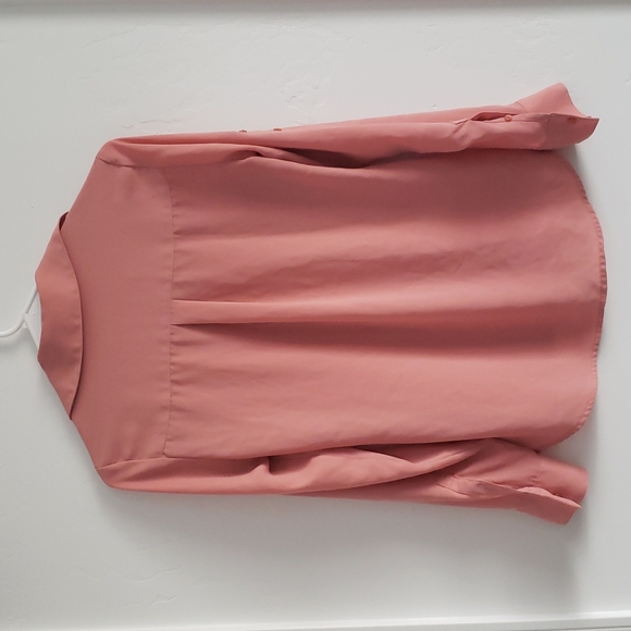 Express Blouse. Coral/Peach colored. Size XS. - Picture 3 of 7